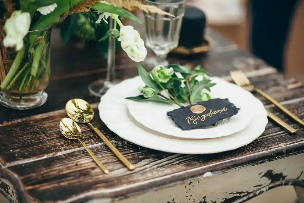 Gold wedding decoration accents